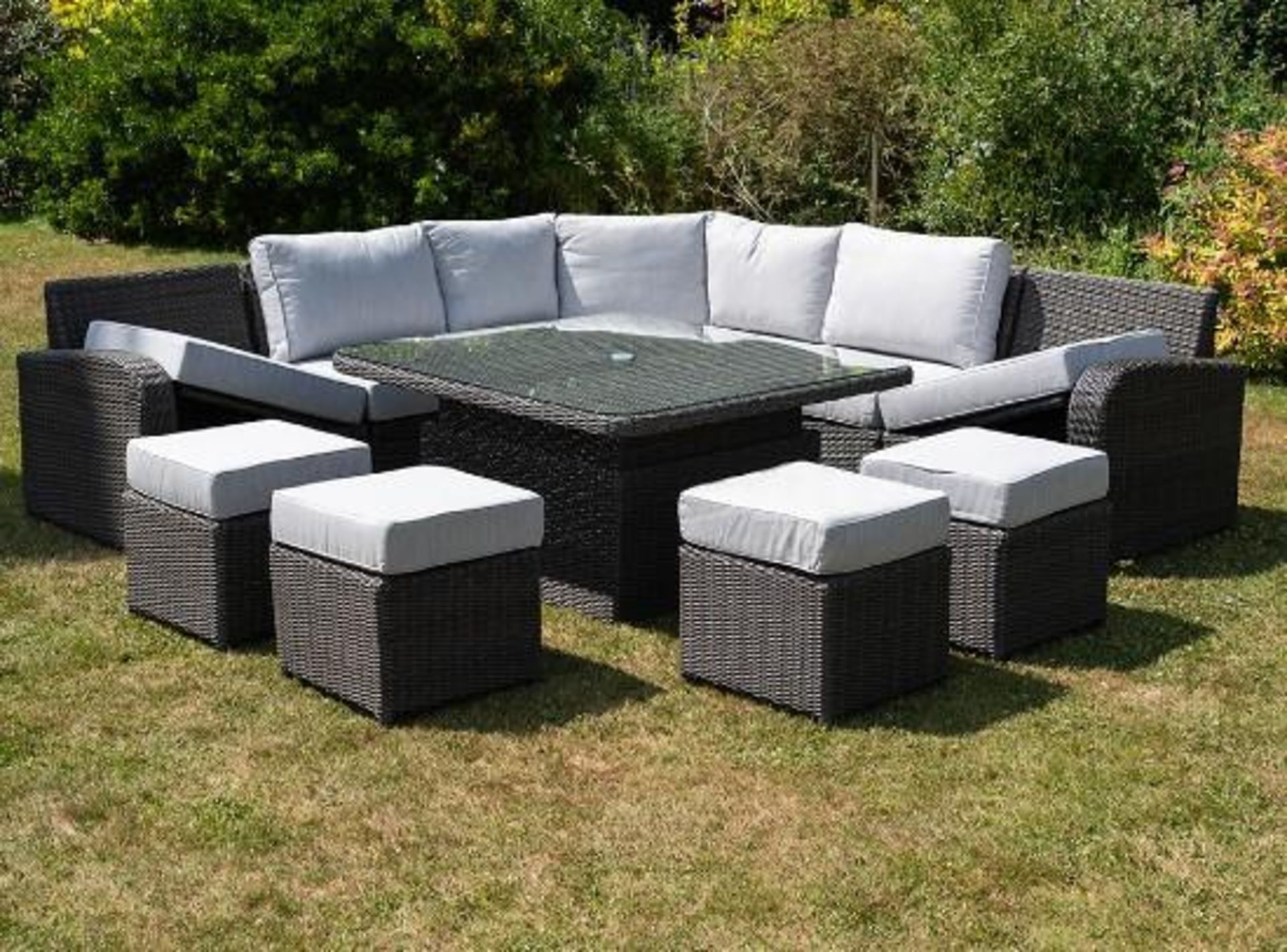 *BRAND NEW* 9 Seater Outdoor Rise and Fall Table Dining Set in Grey. RRP:£2,698 - Image 12 of 18