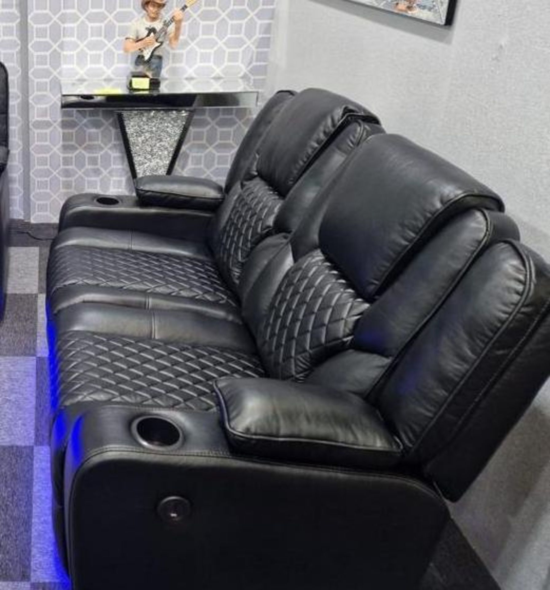 BRAND NEW Black Leather 2 Seater Electric Recliner With USB Charging Port and Floor lights. - Image 4 of 4