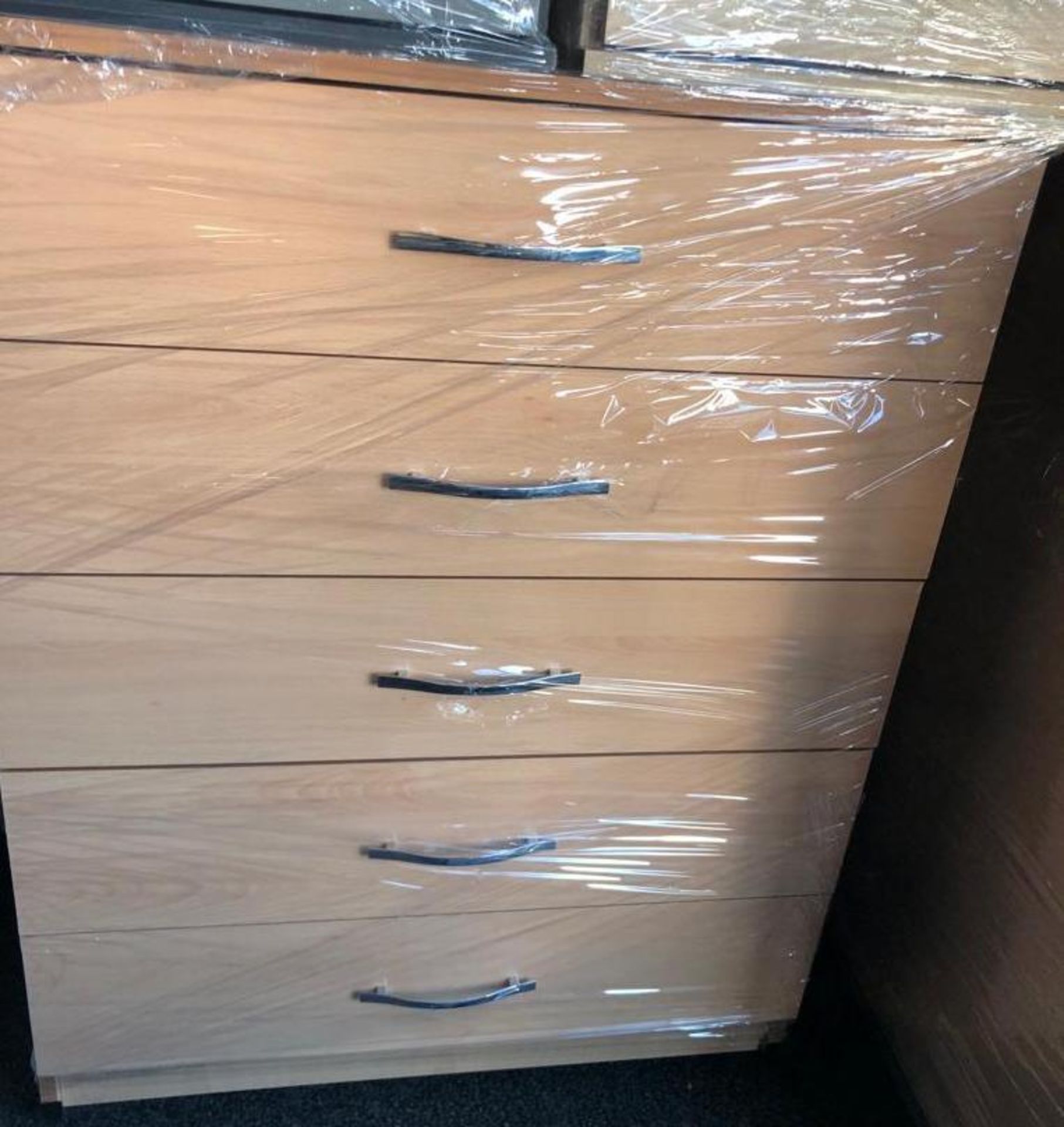 *BRAND NEW* 5 drawer beech chest.