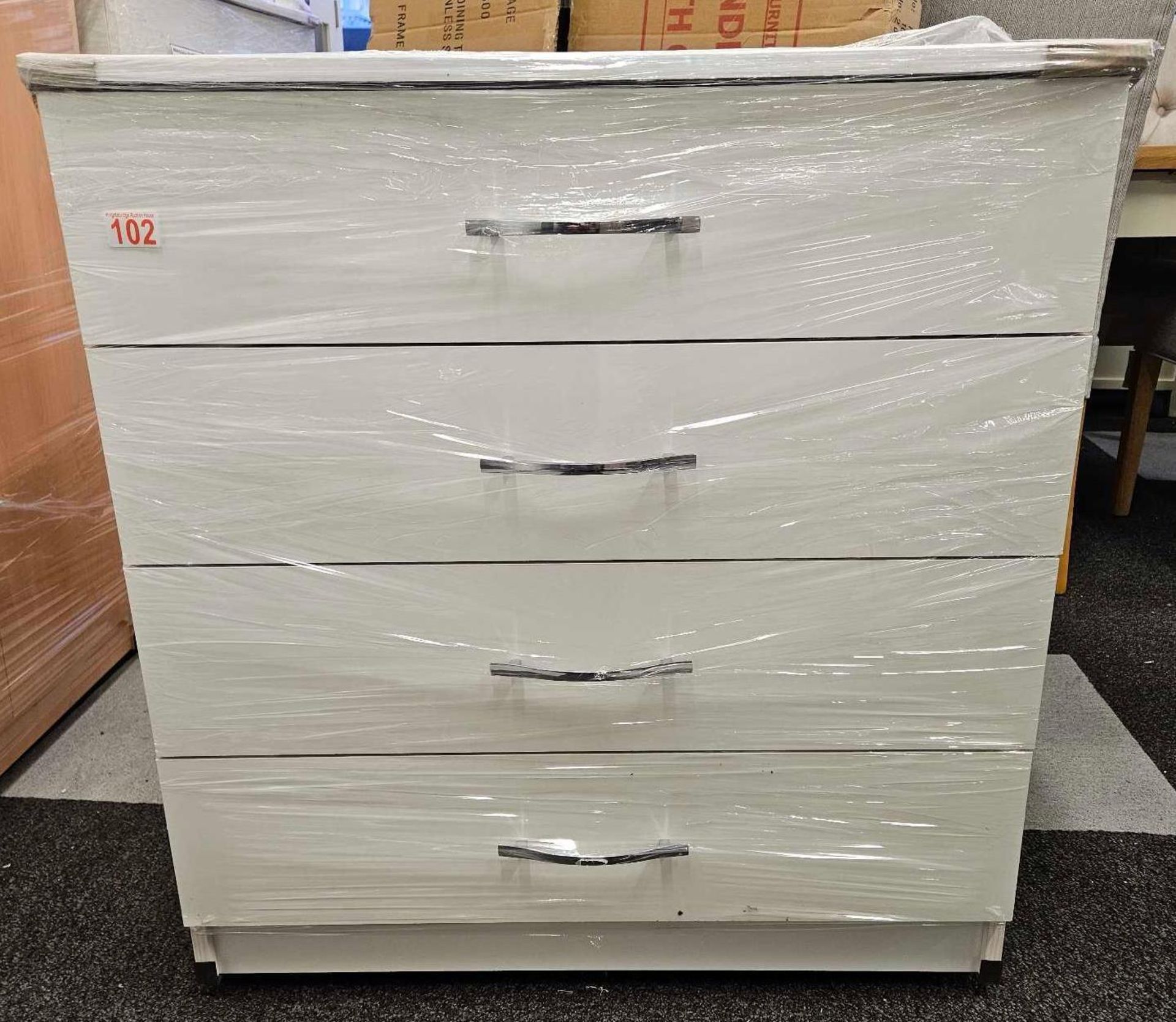 *EX DISPLAY* 4 drawer chest in white.