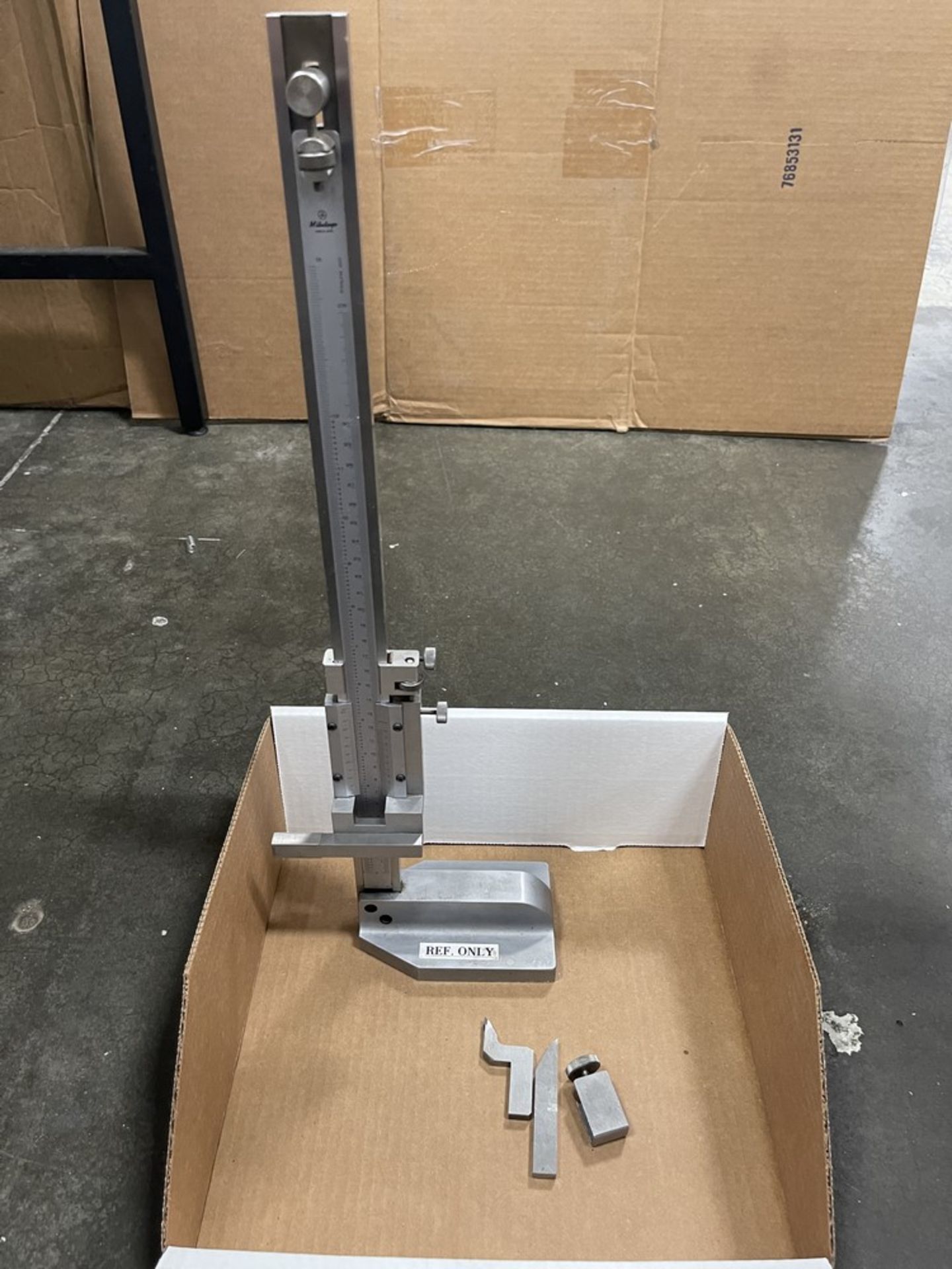 Mitutoyo 12" Height Gage