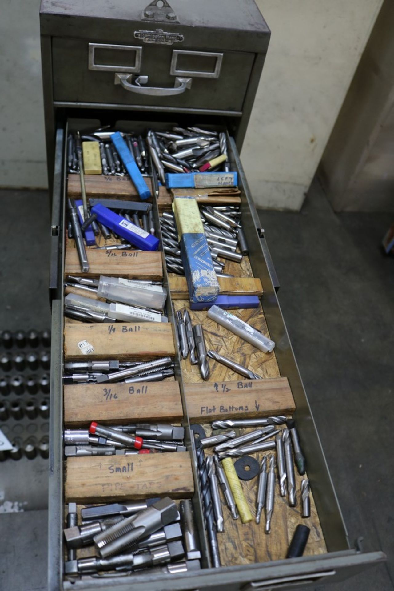 11 Drawer Metal Tooling Cabinet Full of New and Used Tooling, End Mills, Counter Sinks, Threading - Image 5 of 13