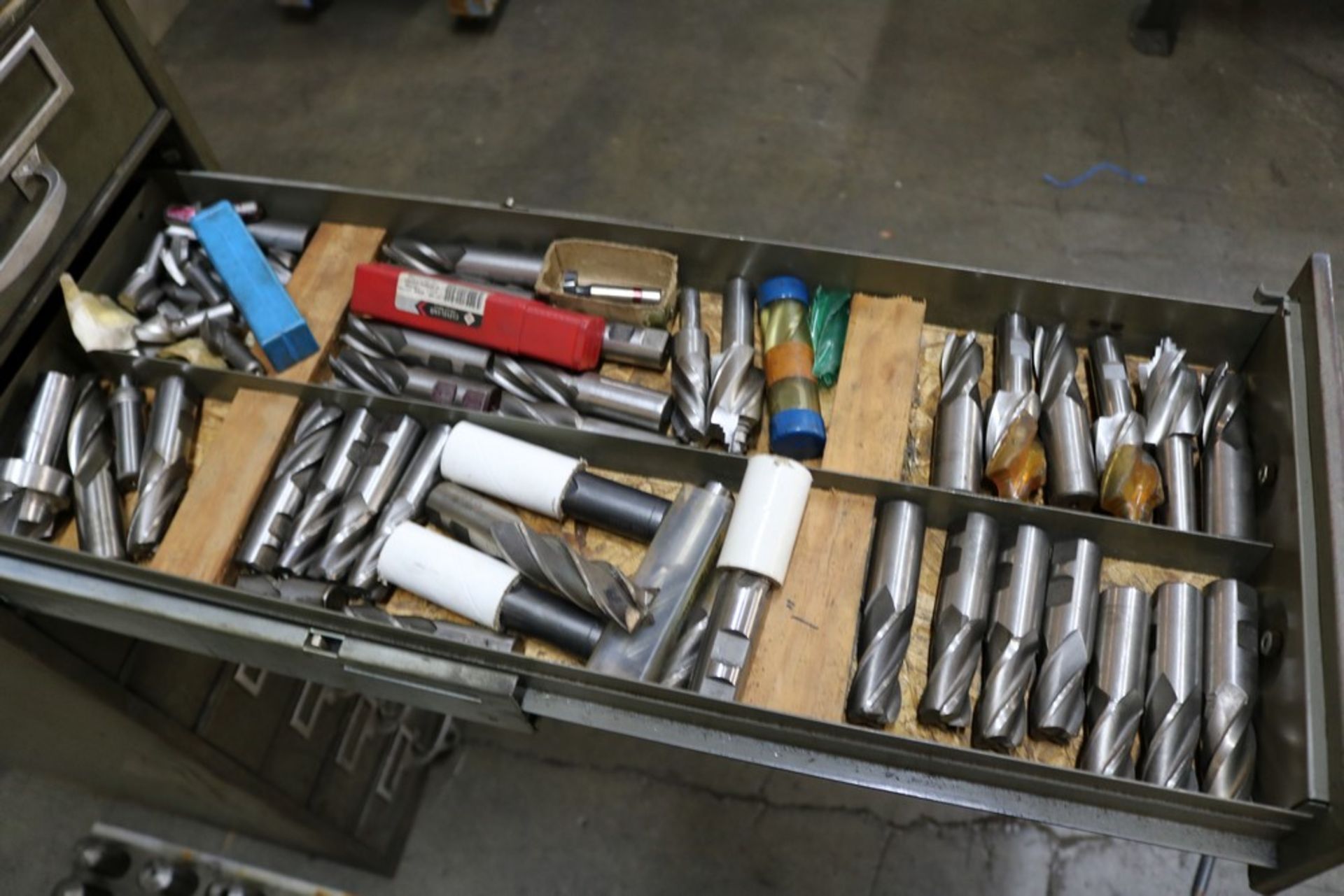 11 Drawer Metal Tooling Cabinet Full of New and Used Tooling, End Mills, Counter Sinks, Threading - Image 8 of 13