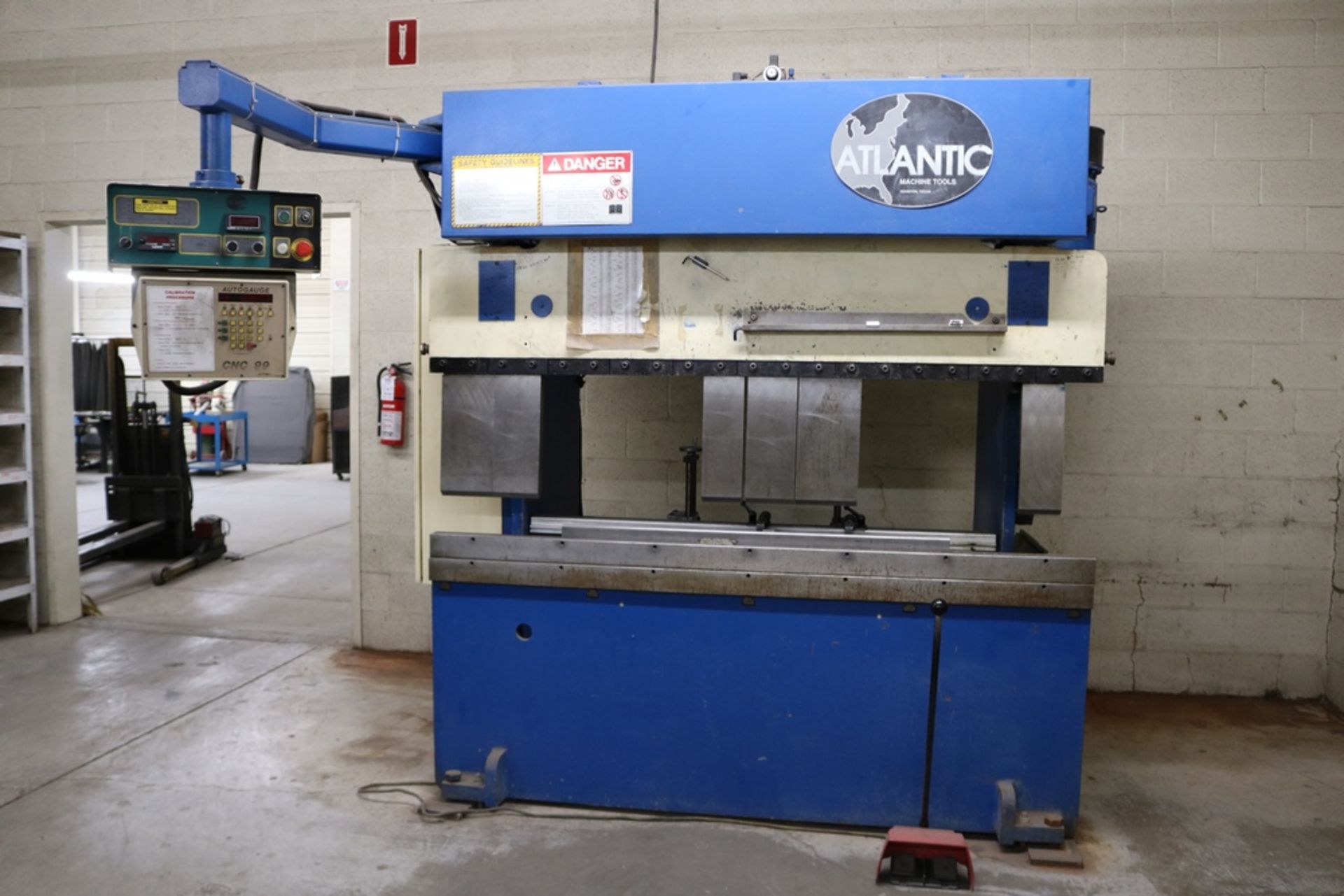 Atlantic Press Brake HDE 45X6, 6', 45 Ton, SN 57812, Autogage Back Gauge 01955446 X1 and X2, R1 - Image 2 of 24