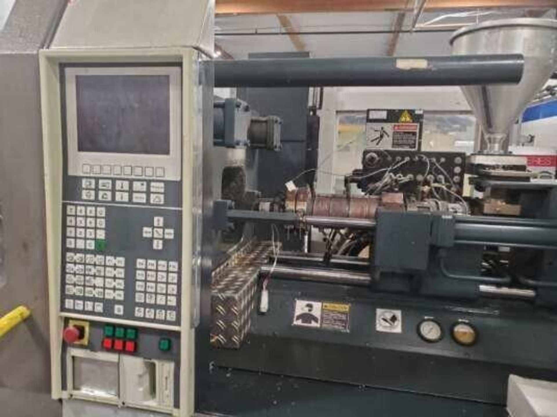 1998 Van Dorn 1500-3032, Injection Molding Machine, 150 Ton, 2.5 oz - Image 4 of 6