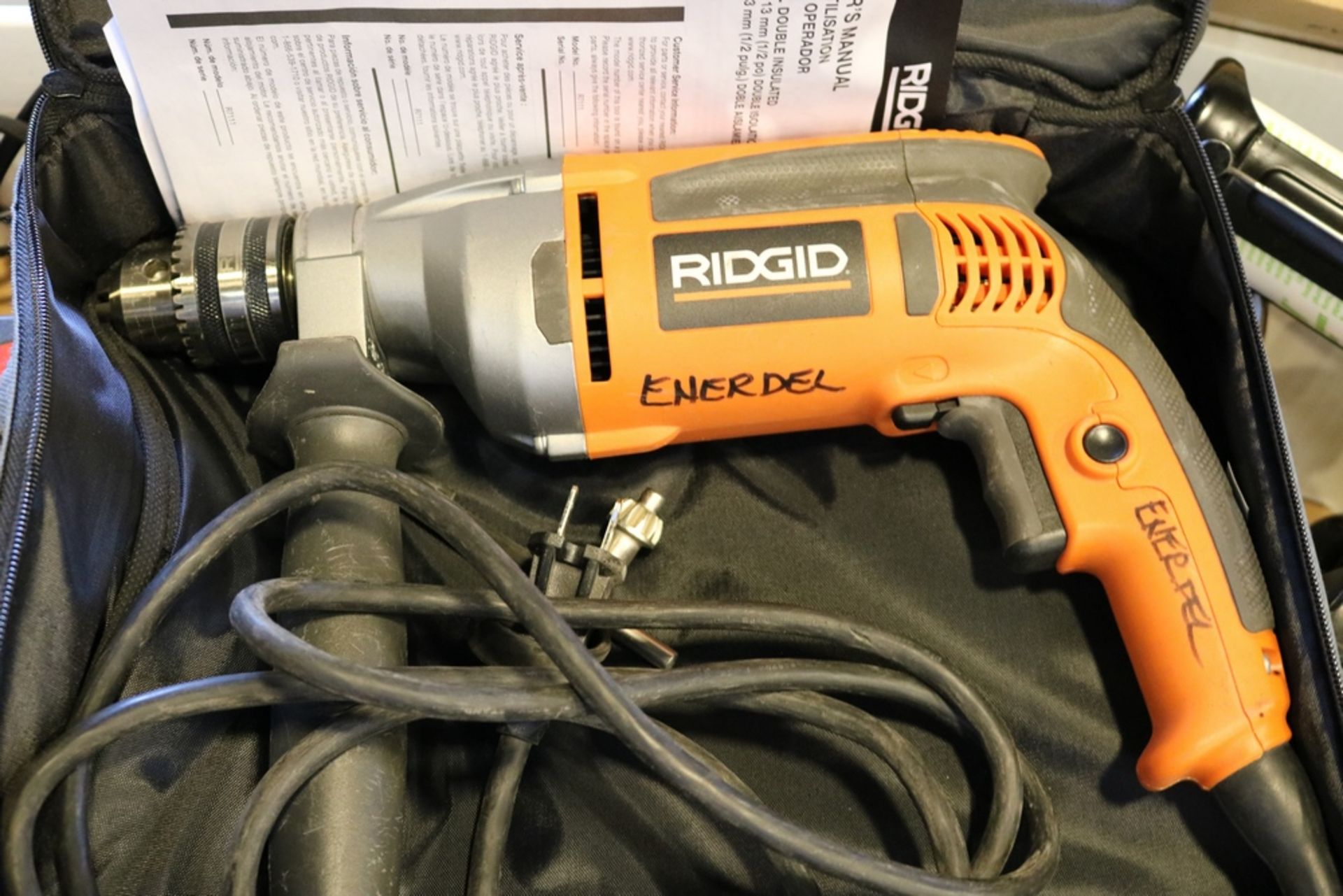 Bosch 12v Cordless Drill with Batteries & Charger, Cordless Ryobi Auto Caulking Gun & Ridgid 1/2 - Image 4 of 6