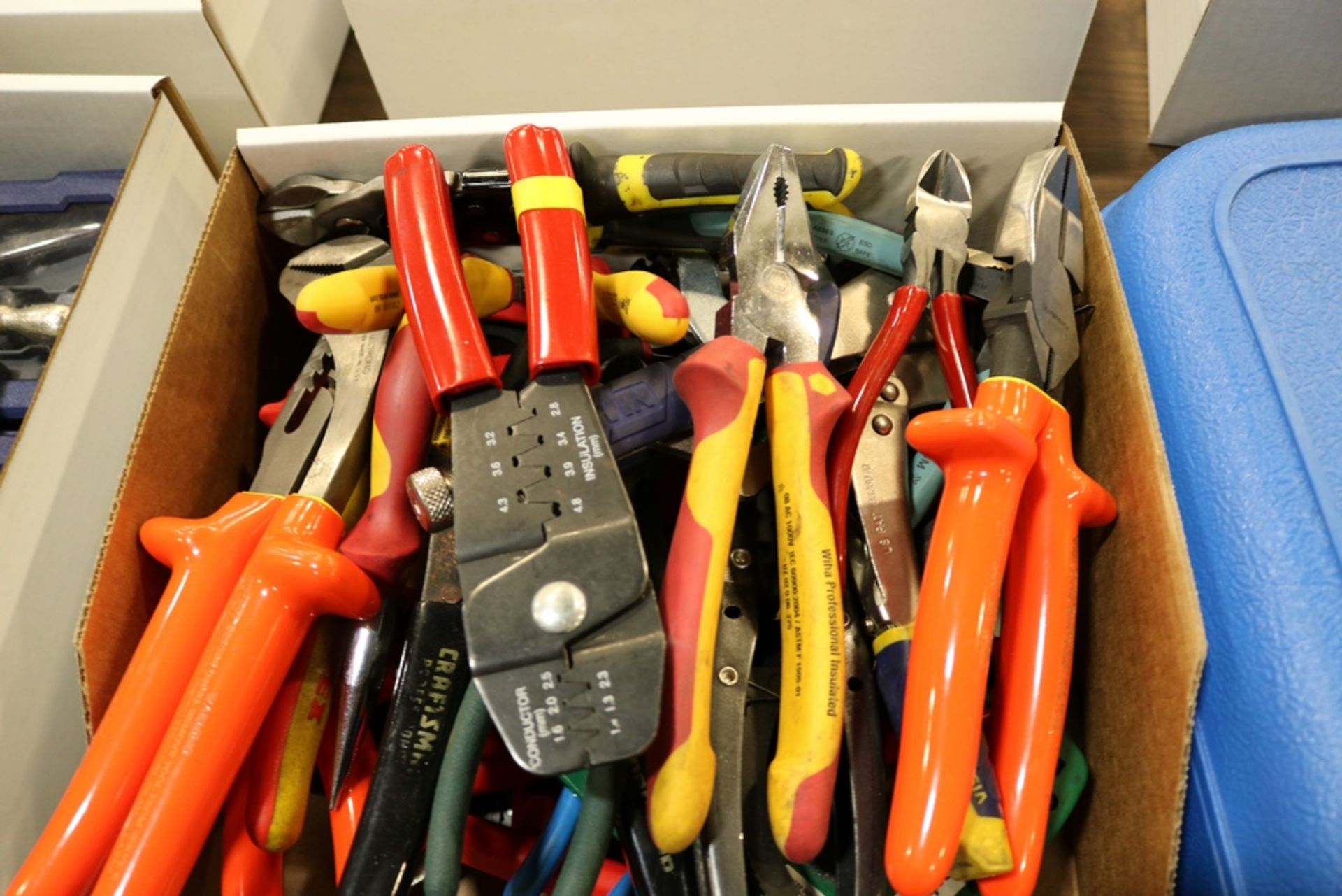 Box of Various Hand Tools Basic & Electrical - Image 2 of 3