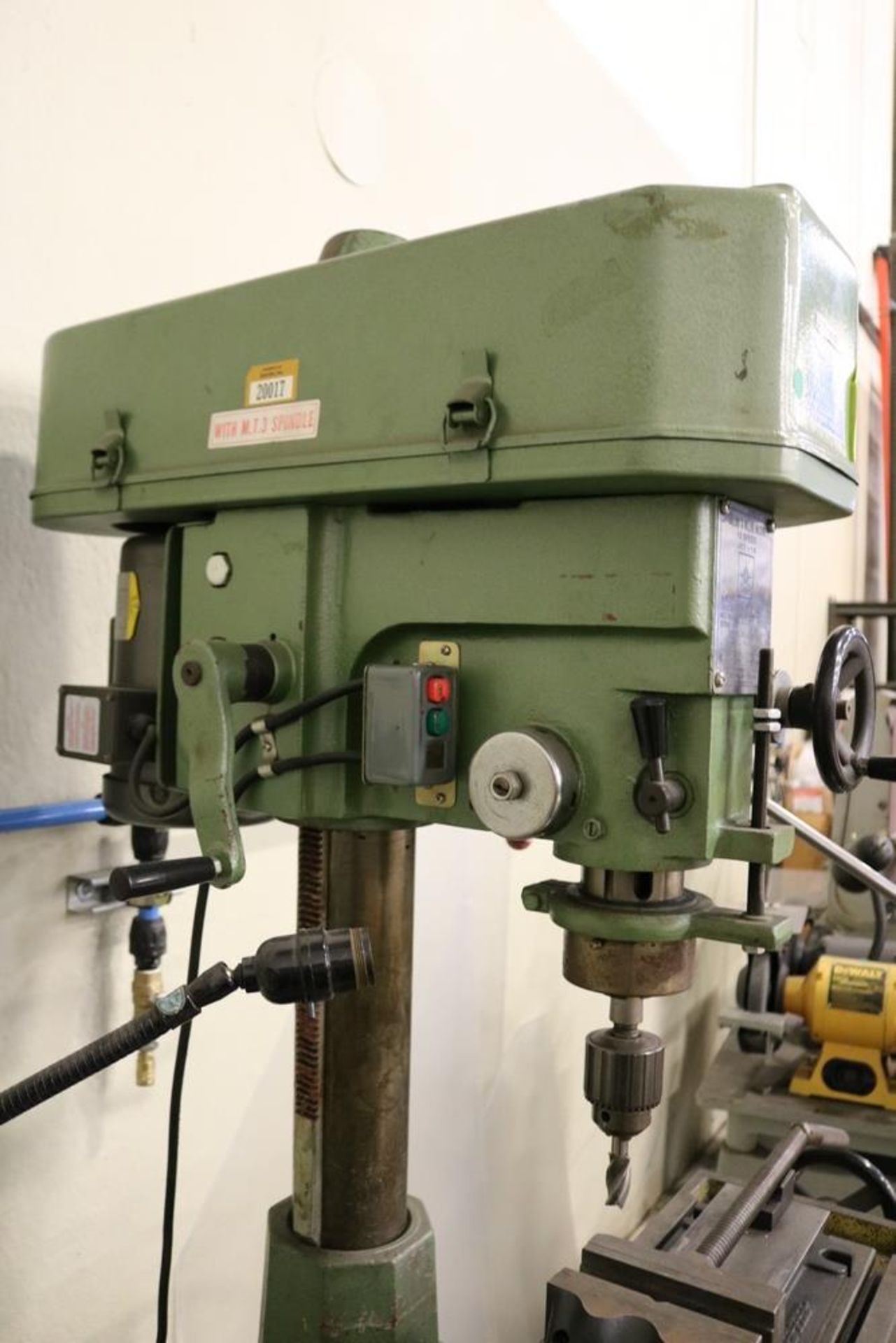Jet 12 Speed Drilling & Milling Machine Jet-16 1HP 1 Phase Jacob Chuck 6" Speed Vise on Stand - Image 7 of 8