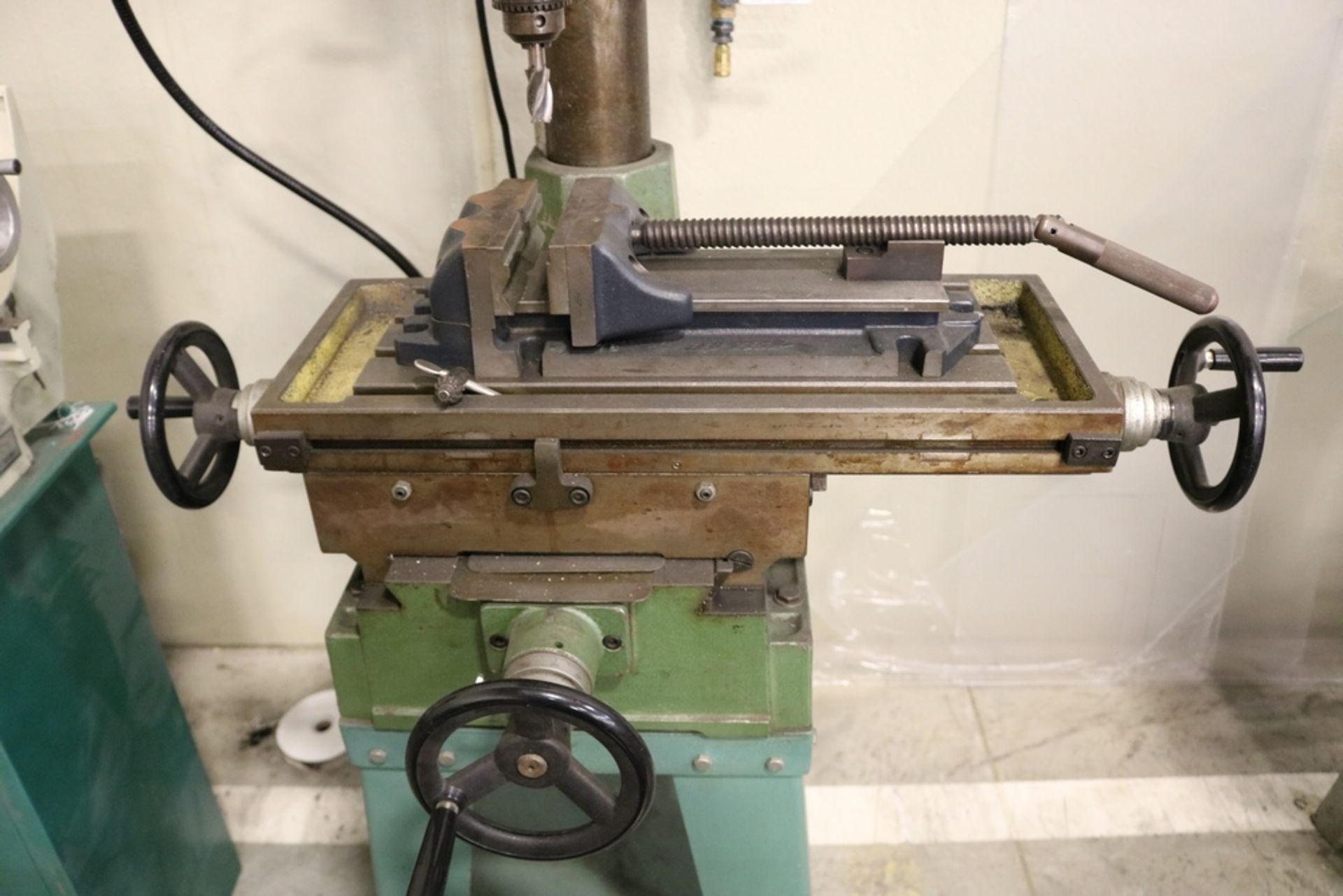 Jet 12 Speed Drilling & Milling Machine Jet-16 1HP 1 Phase Jacob Chuck 6" Speed Vise on Stand - Image 3 of 8