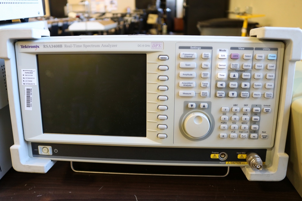 Tektronix RSA3408B Real Time Spectrum Analyzer