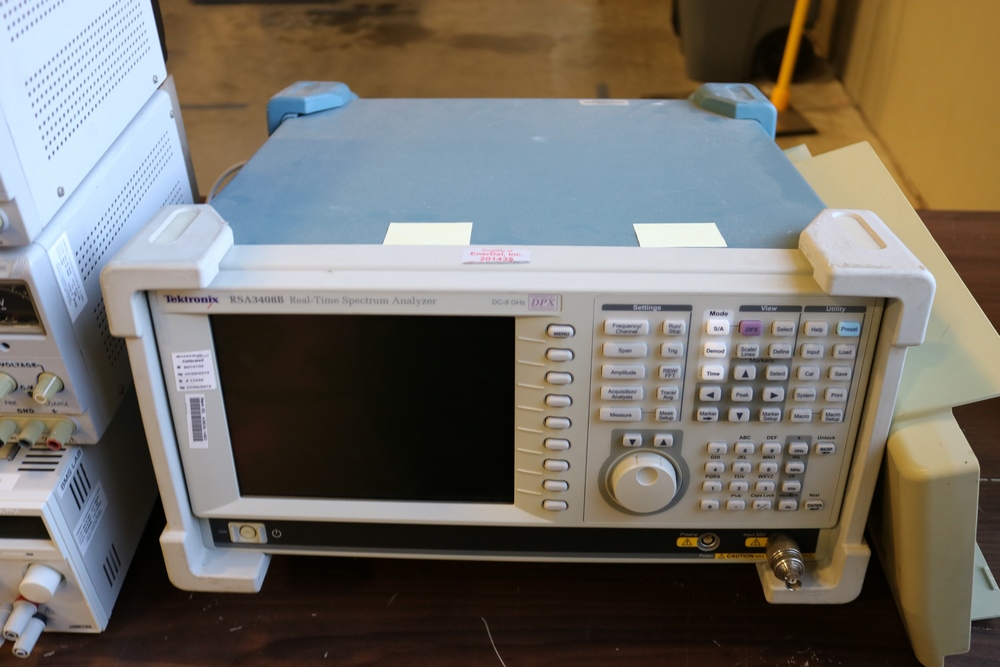 Tektronix RSA3408B Real Time Spectrum Analyzer