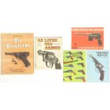 Konvolut von 3 Büchern und 2 Heften zu Feuerwaffen