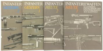 Konvolut von vier Büchern, Enzyklopädie der Infanteriewaffen 1918-1945 und 1945-1985