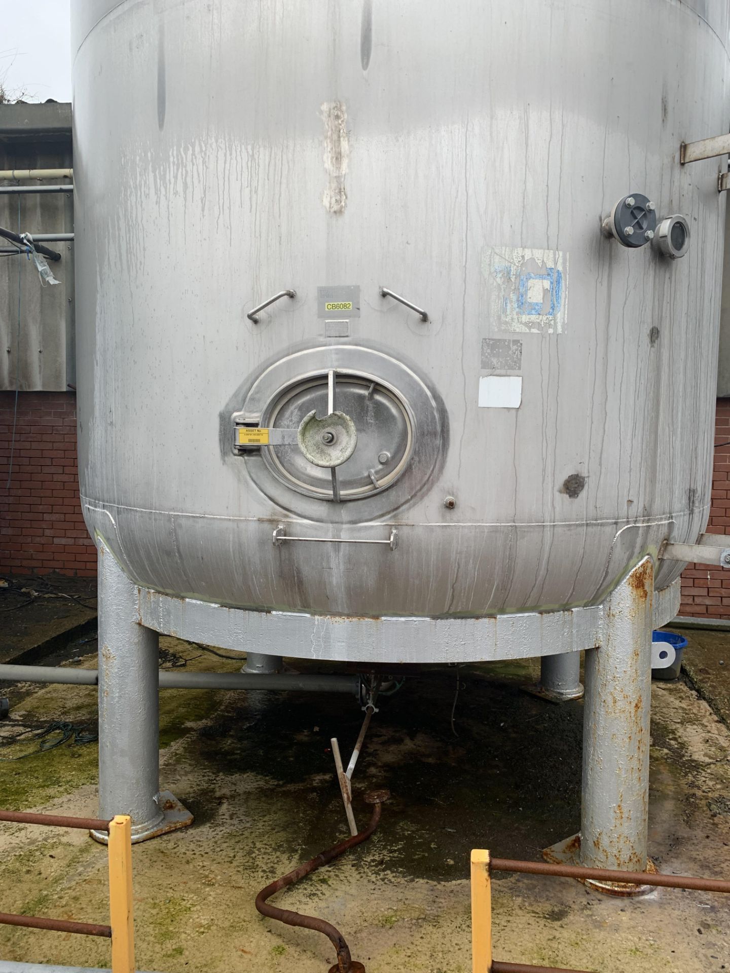 59,000 Litres 1298 Gallon Vertical Stainless Steel 304 Storage Tank with supports & access ladder - Image 7 of 7