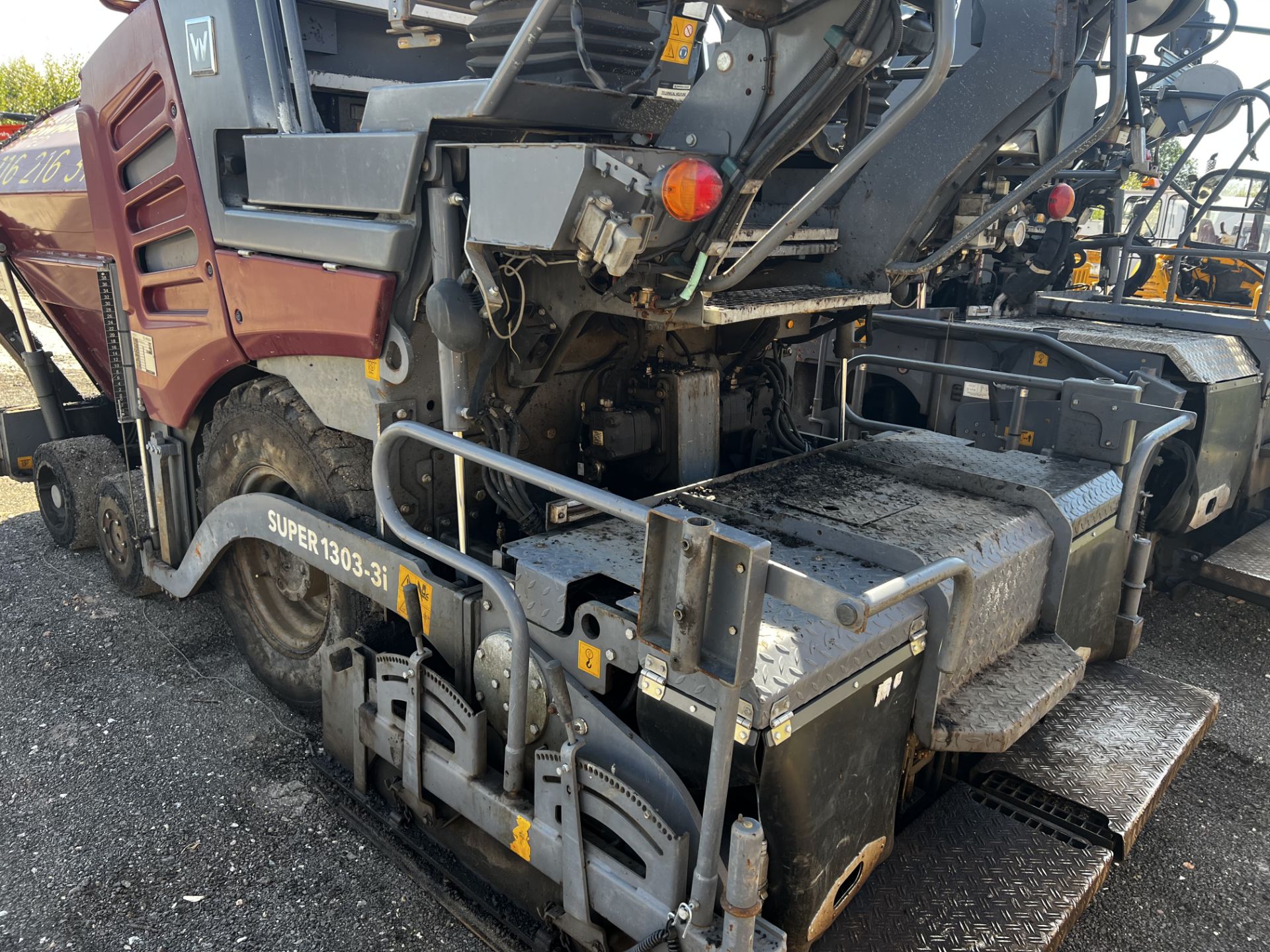 Vogele Super 1303-3i Wheeled Paver year 2019 - Image 8 of 19