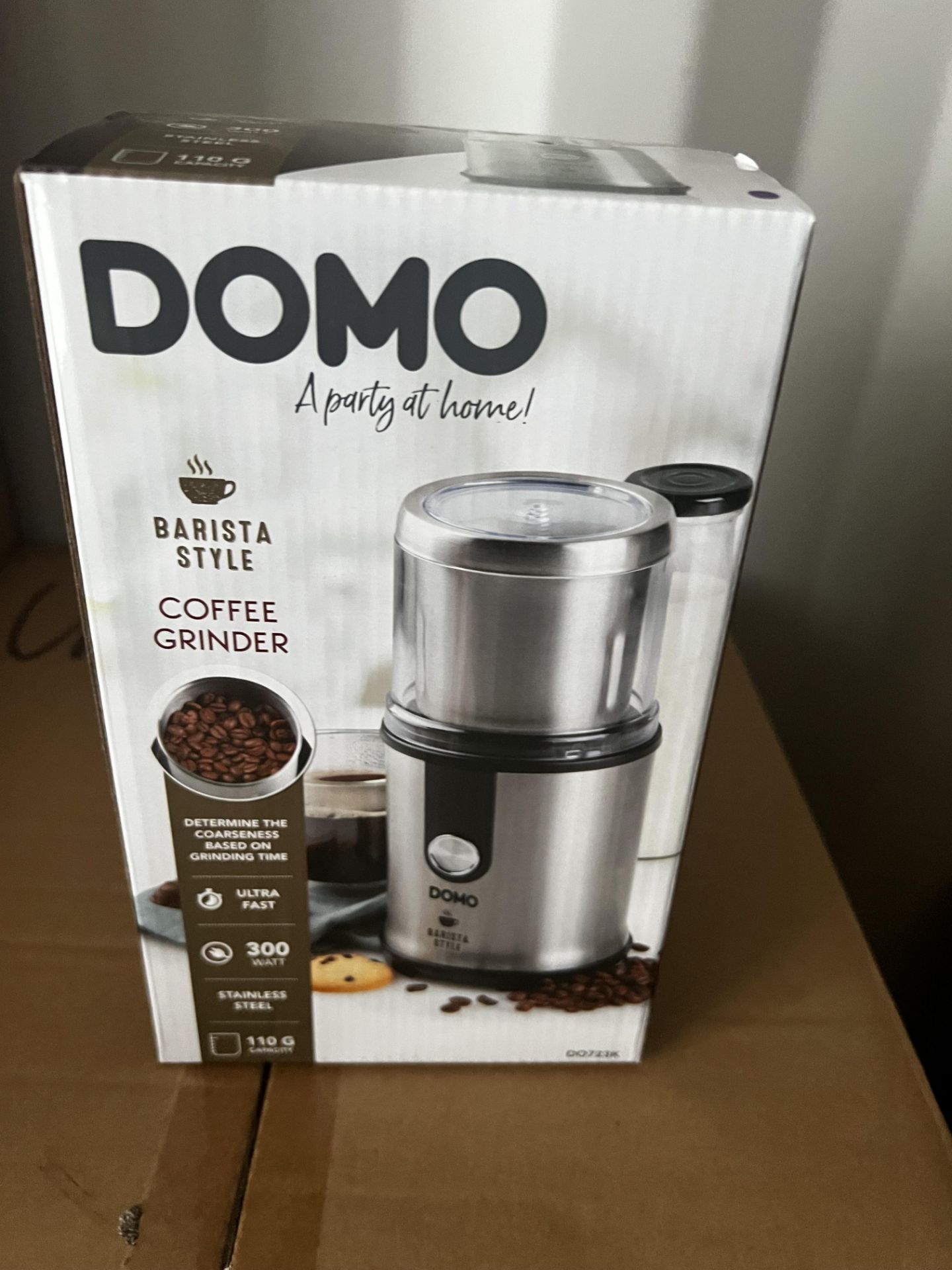 4 x DOMO Coffee Grinders SS 110g RRP £ 50 each total £ 200