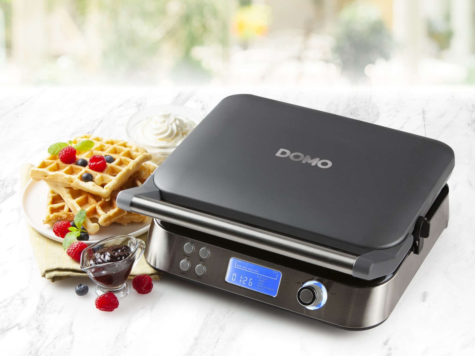 3 x DOMO Belgian Waffle Makers 1600W RRP £130 each £390 total - Image 4 of 7