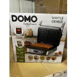 3 x DOMO Belgian Waffle Makers 1600W RRP £130 each £390 total