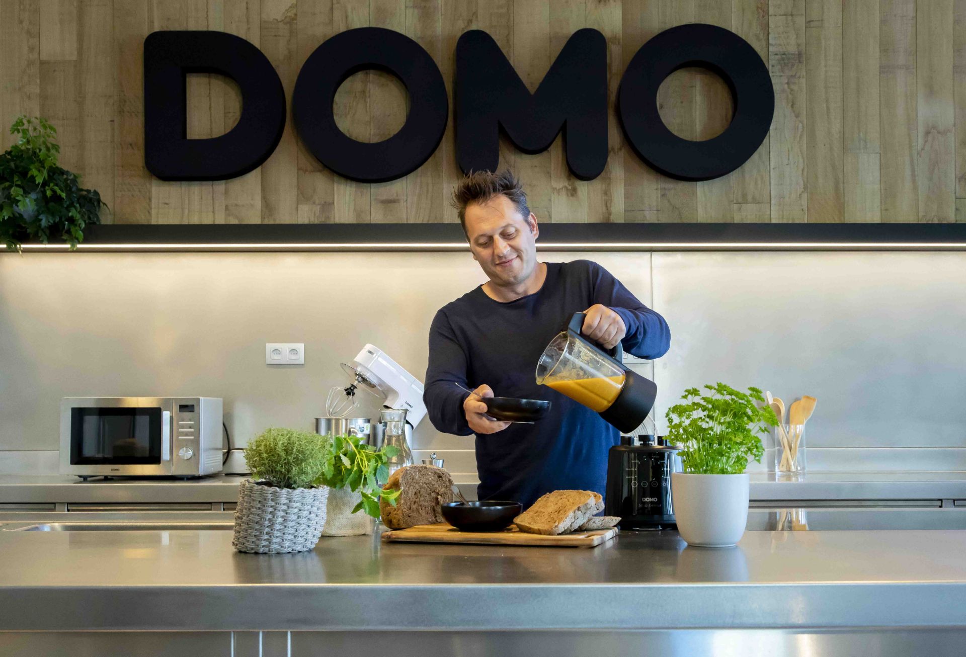 3 x DOMO Digital Soup/Blender 1.2L Smoothy Maker RRP £ 140 each - Image 8 of 8