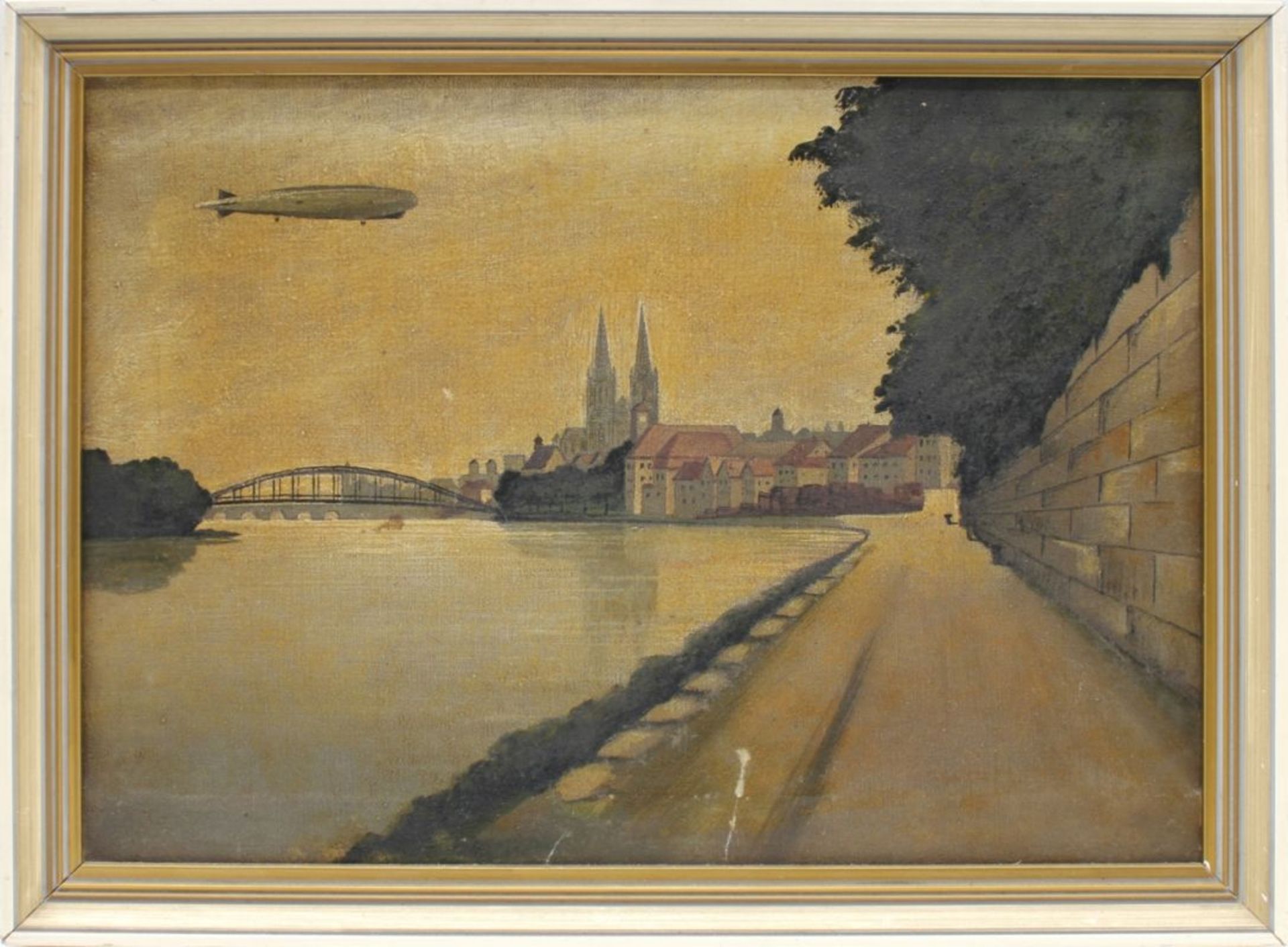 Zeppelin über Regensburg