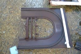 Cast iron fire surround, width 81cm, height 92cm