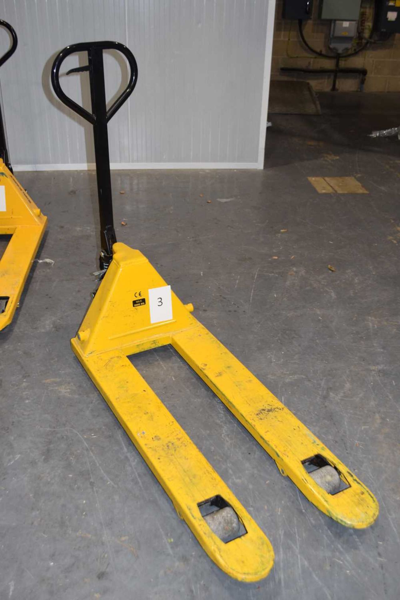 2000kg Maxi pallet truck