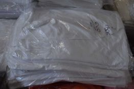 Tablecloth - Plain - Colour: White - Size: 130 inches - quantity 24