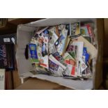 Large quantity of trade cards mainly Brooke Bond/Pro-set, four sets and hundreds of loose cards