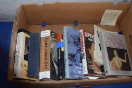 Mixed lot of eight biography and autobiographies (469B)