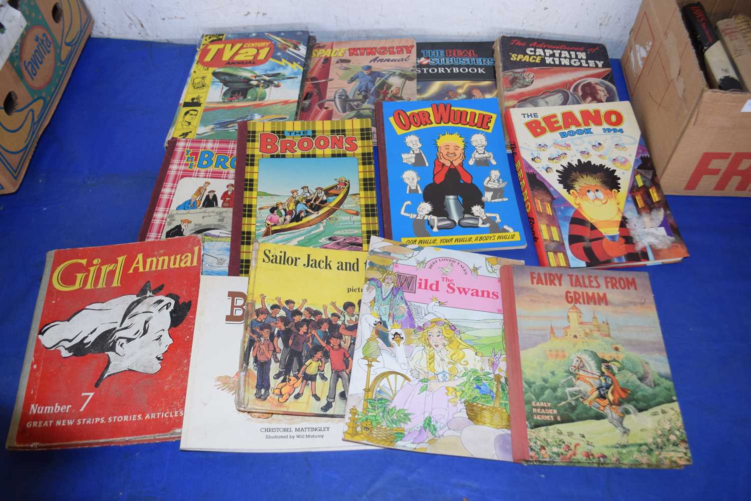 Approximately twelve vintage children's books (487B) - Image 3 of 3