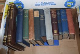 Mixed lot of fourteen history interest books (399B)