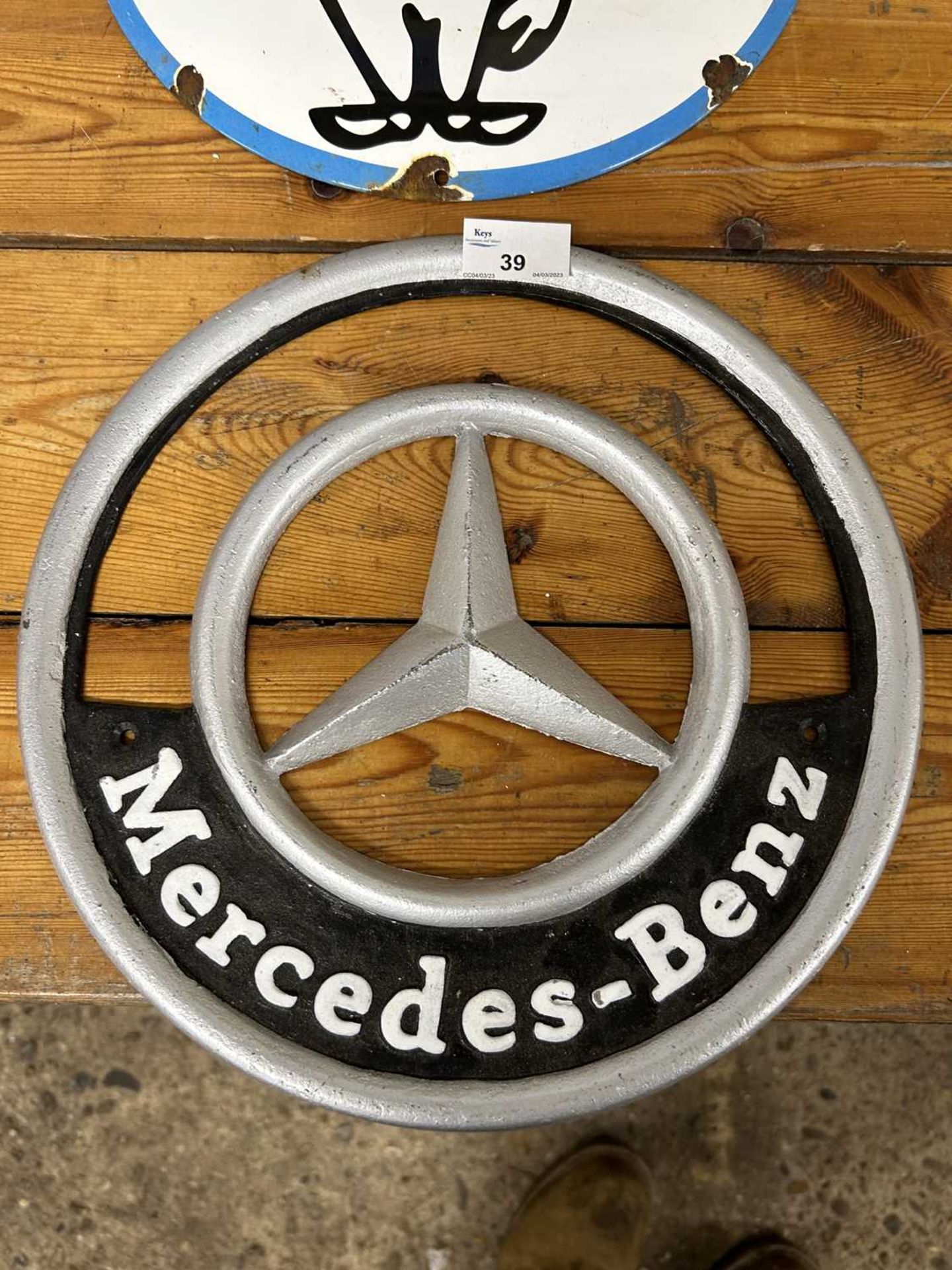 Cast Mercedes Benz sign, width approx 30cm