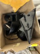 Two wing mirrors for a BNWE39