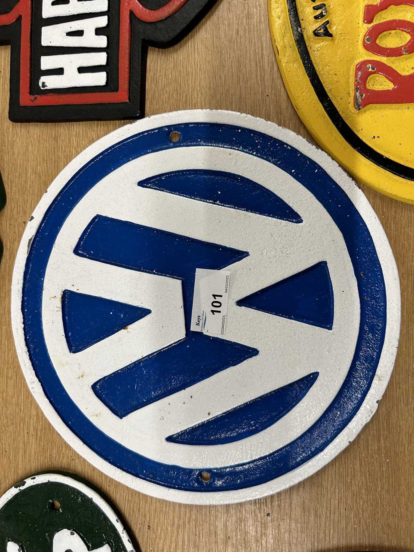 VW cast advertising sign, width approx 24cm