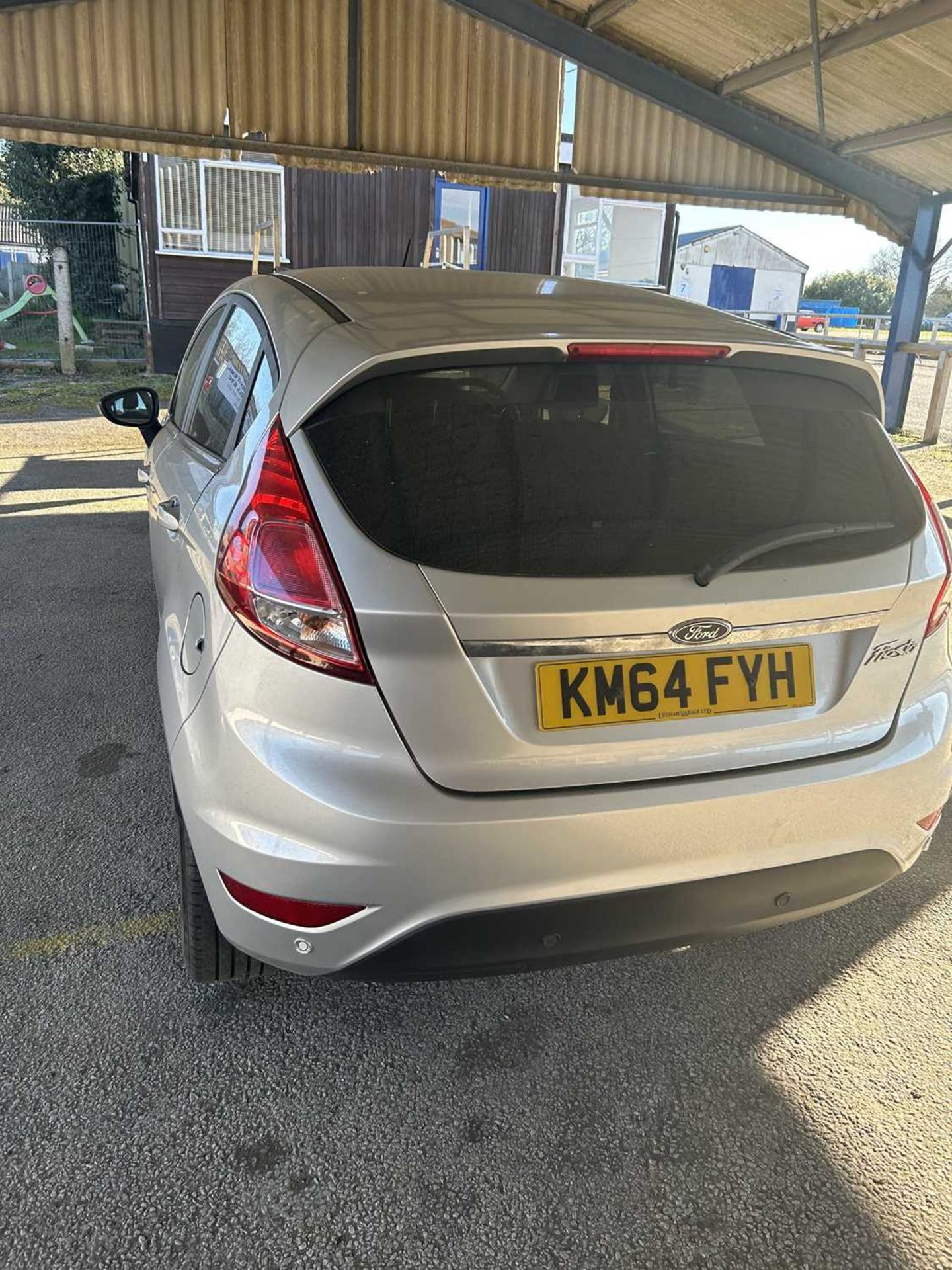 Ford Fiesta Zetec 2014 1.6 Auto in excellent condition inside and out, expired MOT, 2 Keys, no V5C - Image 4 of 9