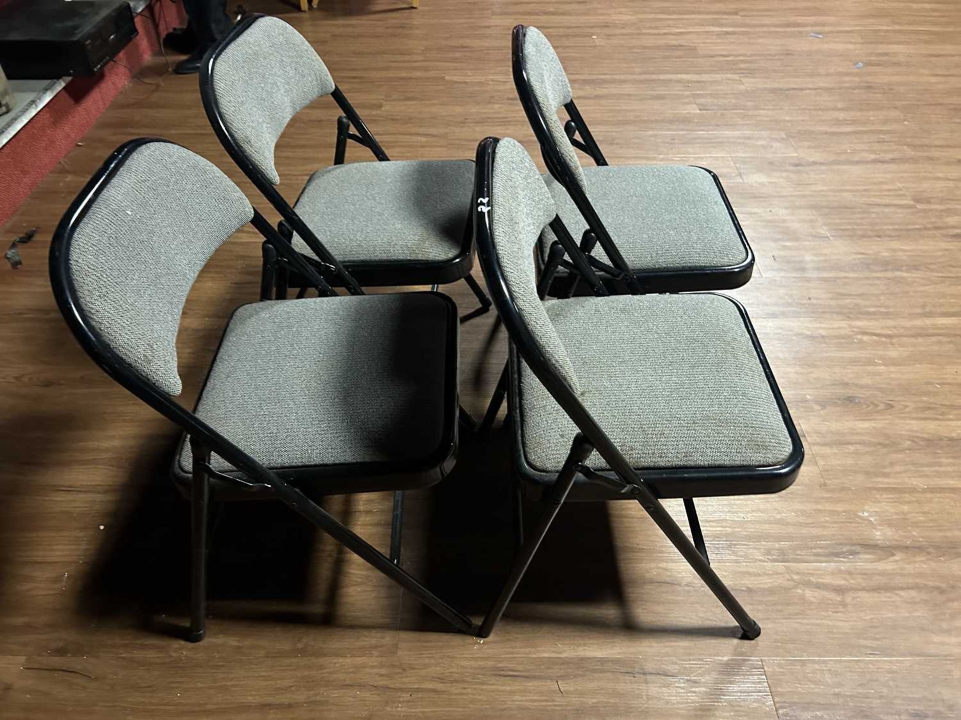 4 metal framed folding chairs - Image 2 of 2