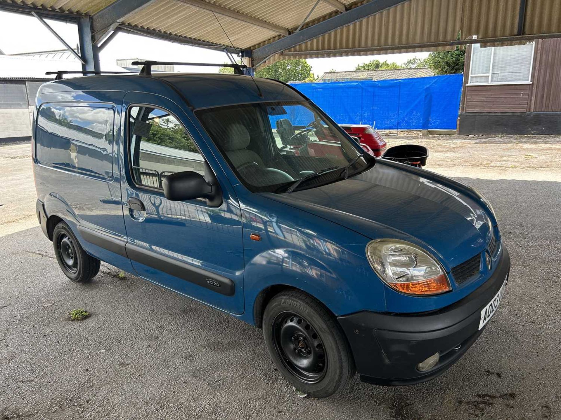 Renault Kangoo van 150123 miles V5c and2 Keys - Image 2 of 8