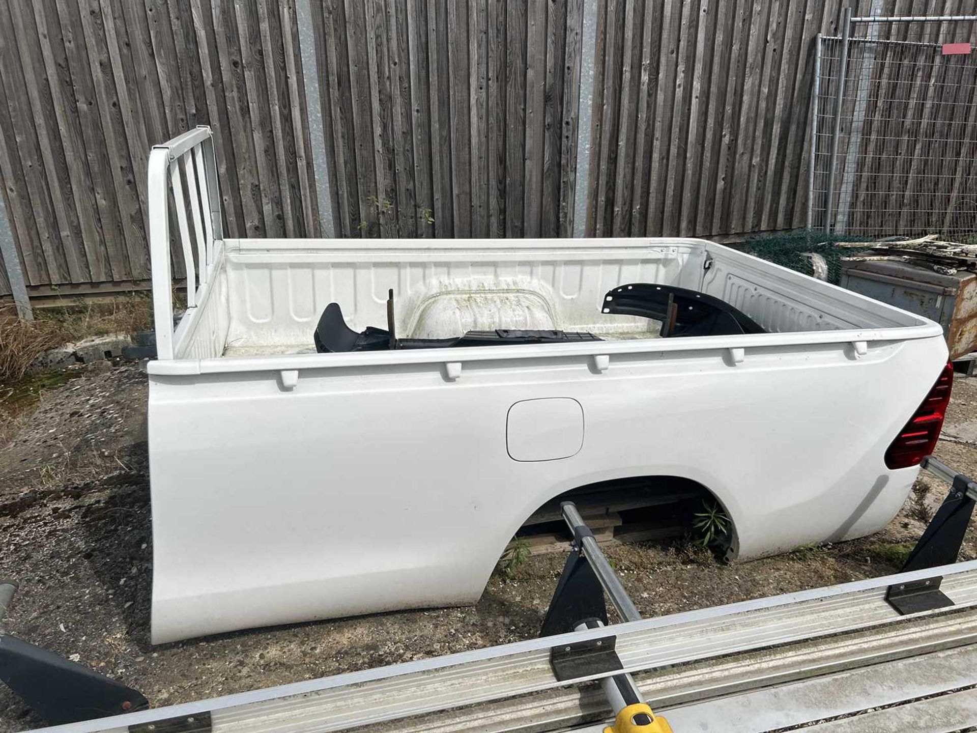 Toyota Hilux bed