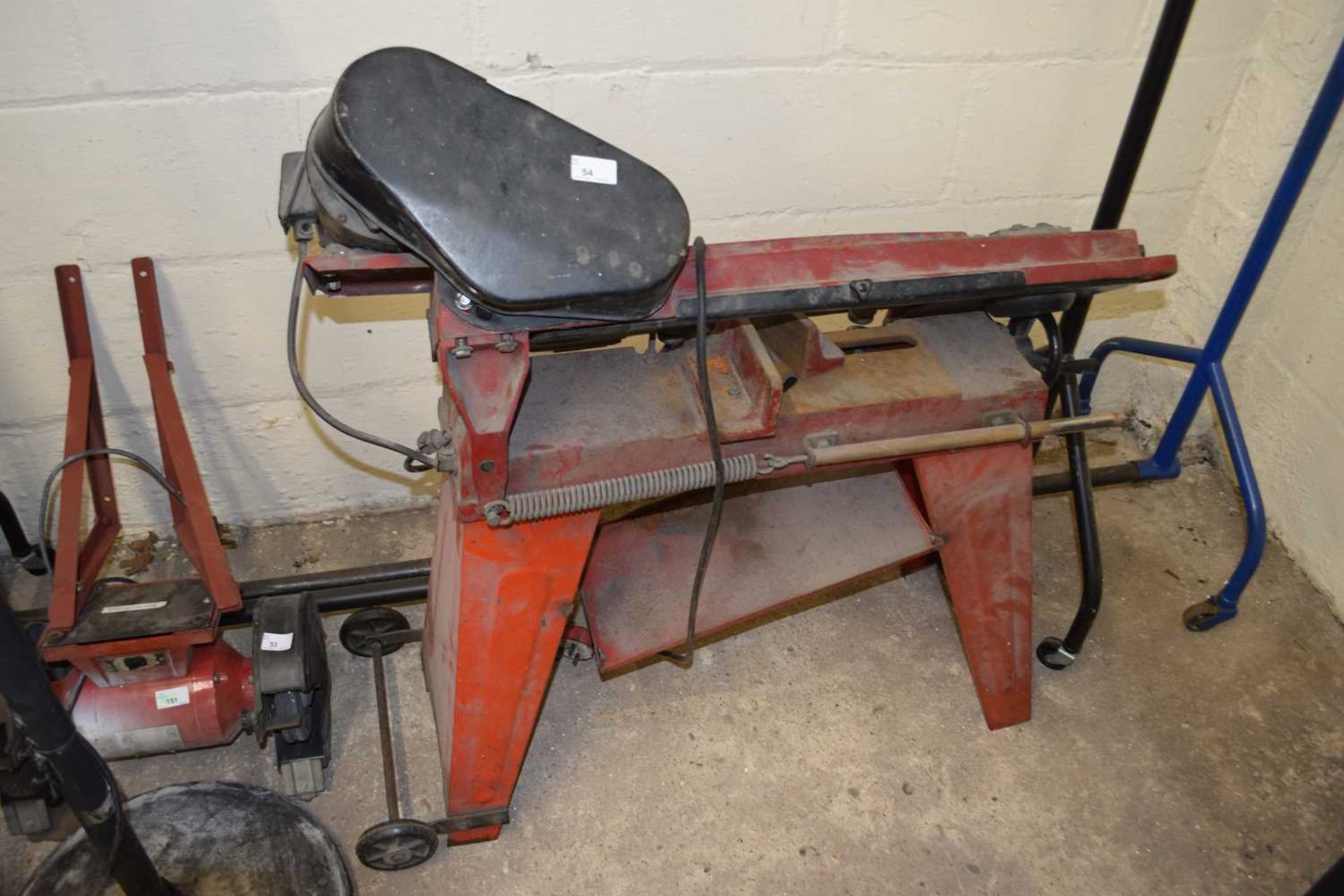 A Sealey horizontal and vertical cutting bandsaw