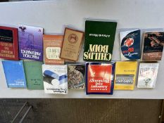 Collection of 14 medical interest books - reference 746B