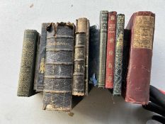 Mixed lot of 9 antiquarian books - reference 237A