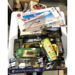 Mixed lot of 25+ toys and model vehicles, to include Franklin Mint model of a Mustang aeroplane,