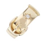 A late Victorian 18ct gold diamond buckle ring