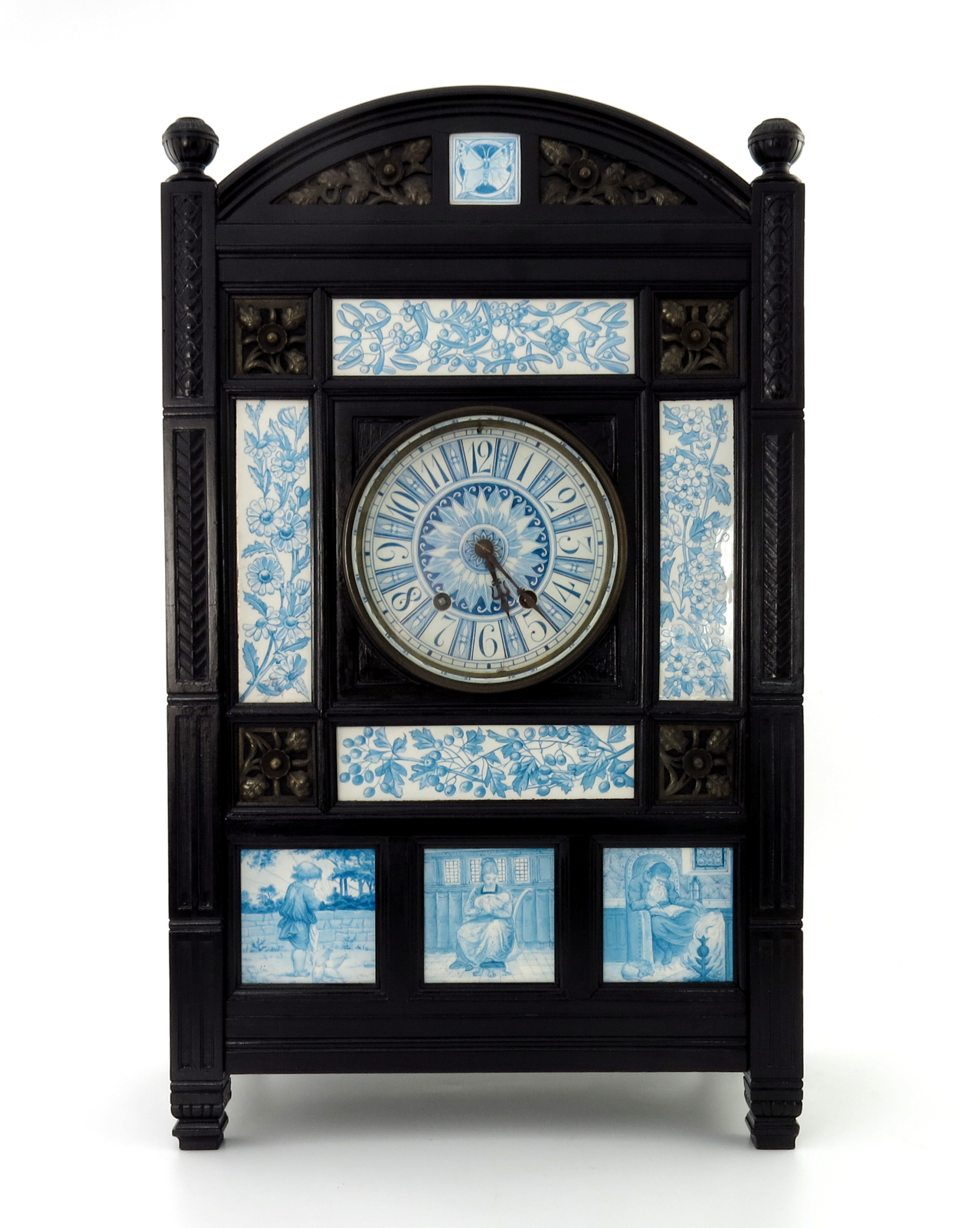 Lewis Foreman Day, an Aesthetic Movement ebonised bracket clock - Bild 3 aus 7