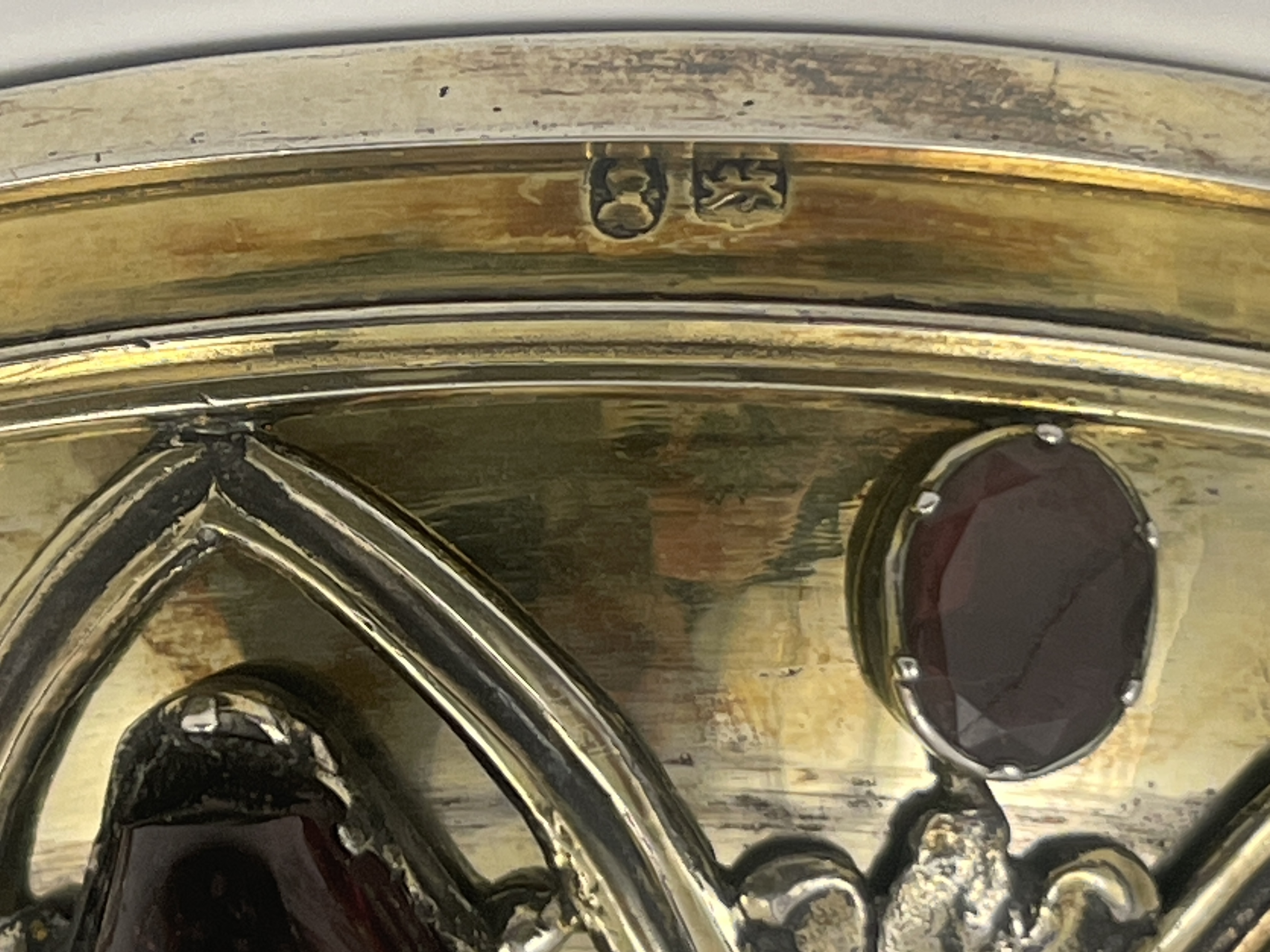 A George IV silver gilt and gem set pedestal bowl, circa 1825 - Bild 4 aus 6