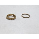 Two 22ct gold rings, including one with garland design, 4.0g (2)