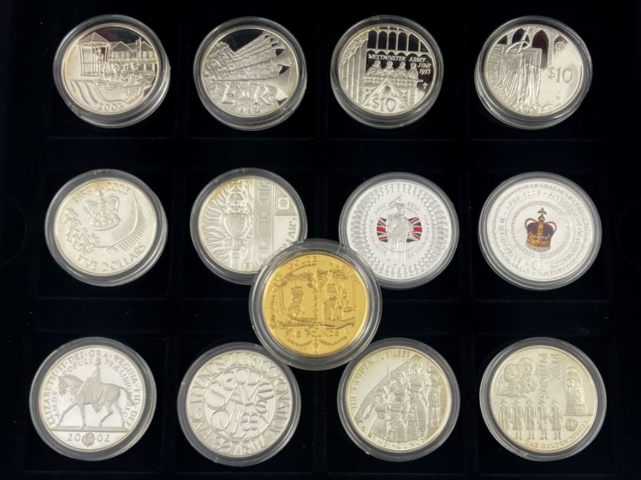 Elizabeth II, The Queen's Golden Jubilee Silver Proof Collection 2002, to include twenty-five Five - Image 2 of 3