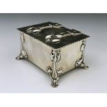 Kate Harris for William Hutton and Sons, an Arts and Crafts silver box, London 1902, hinged lidded
