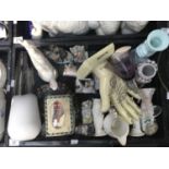 Assorted ceramics and collectables, including two Palmistry hands (A/F), six Victorian fairings, a