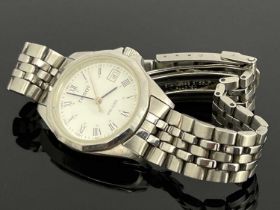 Tissot, a mid size stainless steel wristwatch, on bracelet strap, white enamelled dial and date